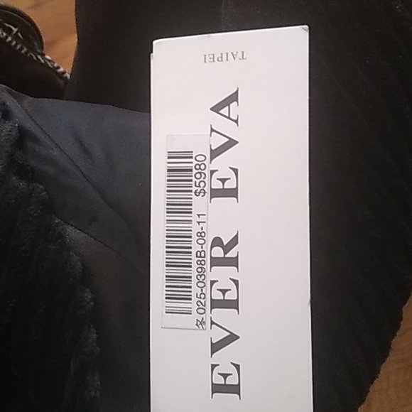 Skirt - Picture 4 of 4